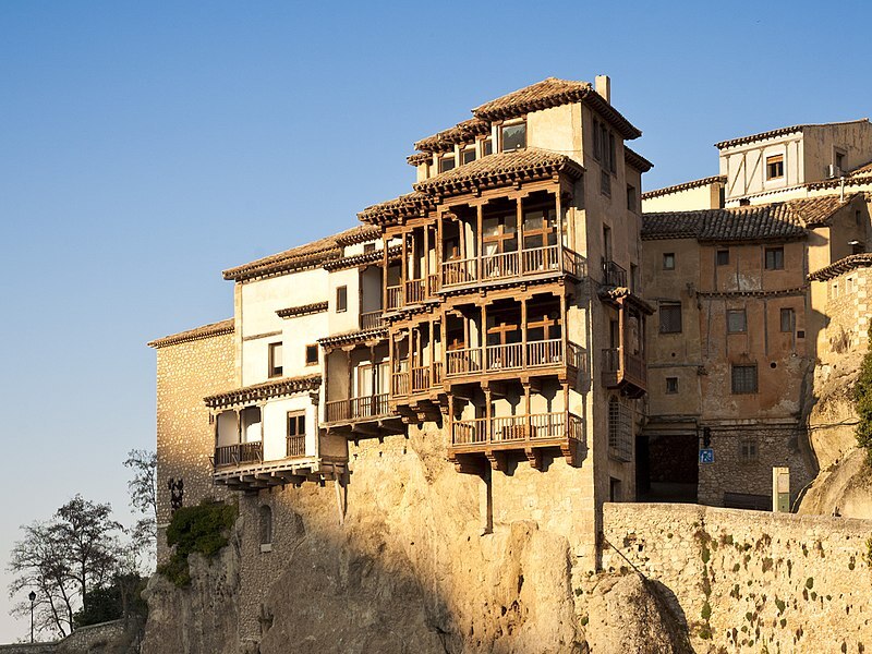 casas colgadas