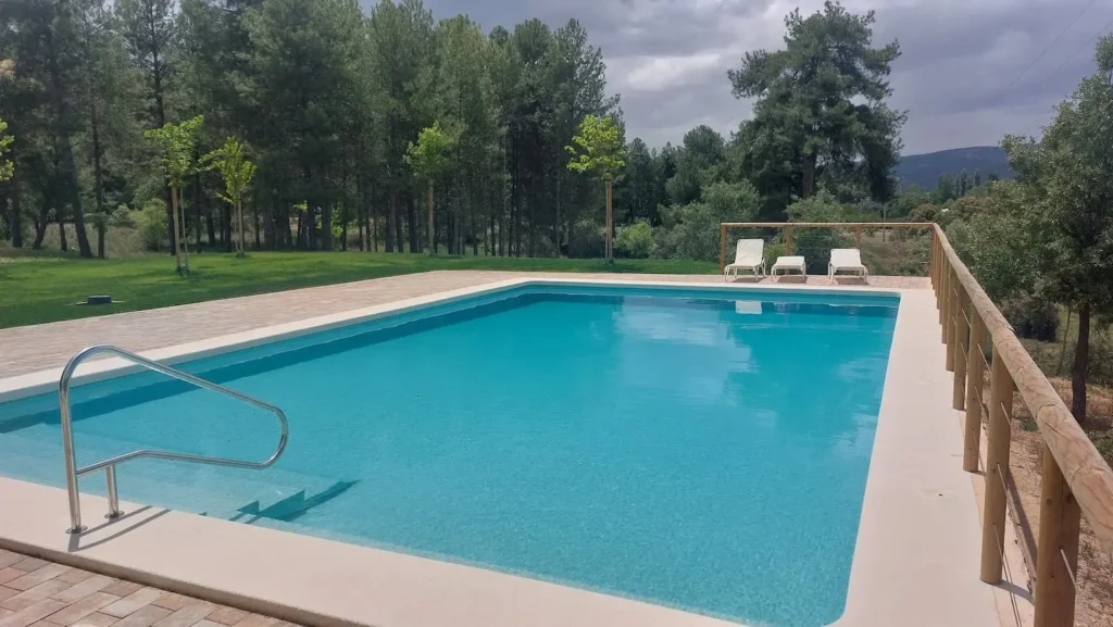 Piscina en las cabañas llano de los conejos