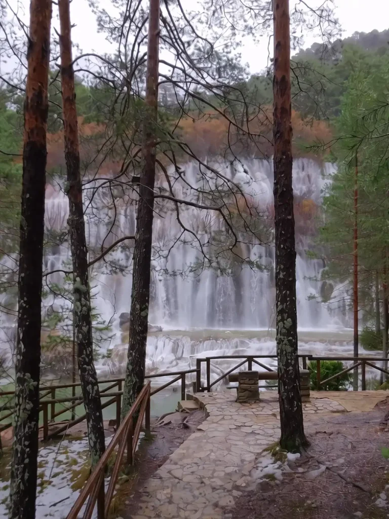 Nacimiento del Rio Cuervo en Invierno