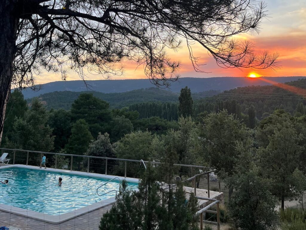 Cabañas cerca del nacimiento del rio cuervo